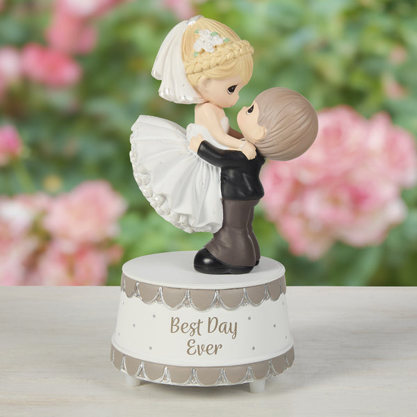 Precious Moments - Best Day Ever Musical Wedding Figurine 232109