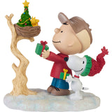 Precious Moments x Peanuts - Christmas Is The Joy of Giving Figurine 237406