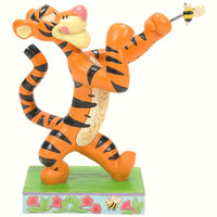 Jim Shore x Disney Traditions - Tigger Boxing Fighting Bee Figurine 6014319