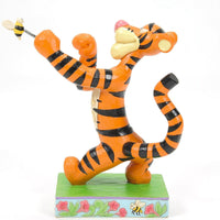 Jim Shore x Disney Traditions - Tigger Boxing Fighting Bee Figurine 6014319