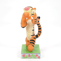 Jim Shore x Disney Traditions - Tigger Boxing Fighting Bee Figurine 6014319