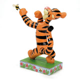 Jim Shore x Disney Traditions - Tigger Boxing Fighting Bee Figurine 6014319