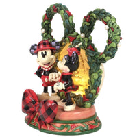 Jim Shore x Disney Traditions - Mickey & Minnie Magical Winter Moments Figurine 6016880