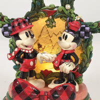Jim Shore x Disney Traditions - Mickey & Minnie Magical Winter Moments Figurine 6016880
