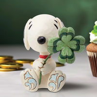 Jim Shore x Peanuts - Snoopy with Clover Leaf Figurine 6014341