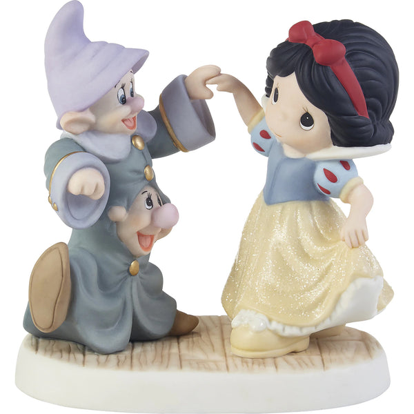 Precious Moments x Disney Showcase - Dance Your Heart Out Snow White Dopey Figurine 202034