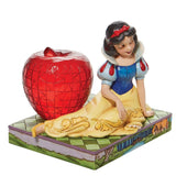 Jim Shore Disney Traditions - Snow White & Big Red Apple Figurine 6010098