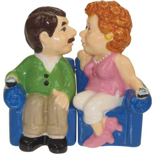 "Clearance Sale" Salt & Pepper Shakers - Couch Couple Mwah! 93981